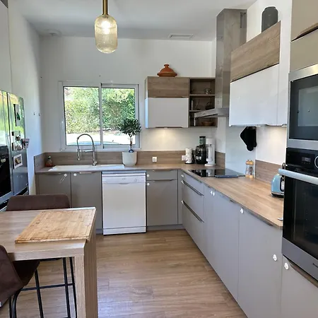 Maison D'ete *